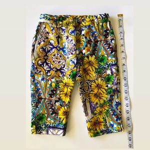 Dolce & Gabbana size 4T Majolica print pants
